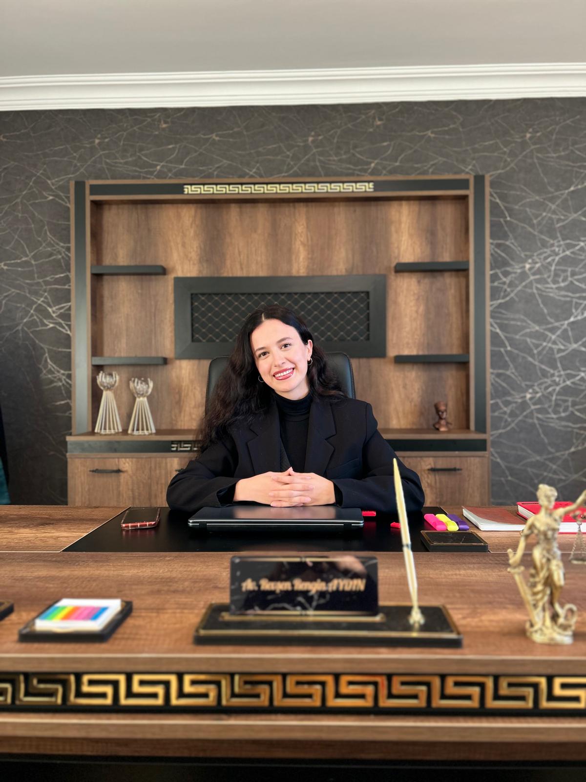 Av. Revşen Rengin AYDIN - Osmaniye Avukat SARRA HUKUK